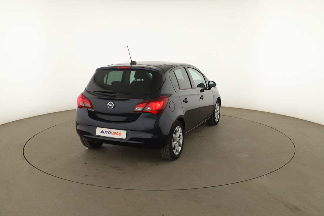 Extérieur arrière droit