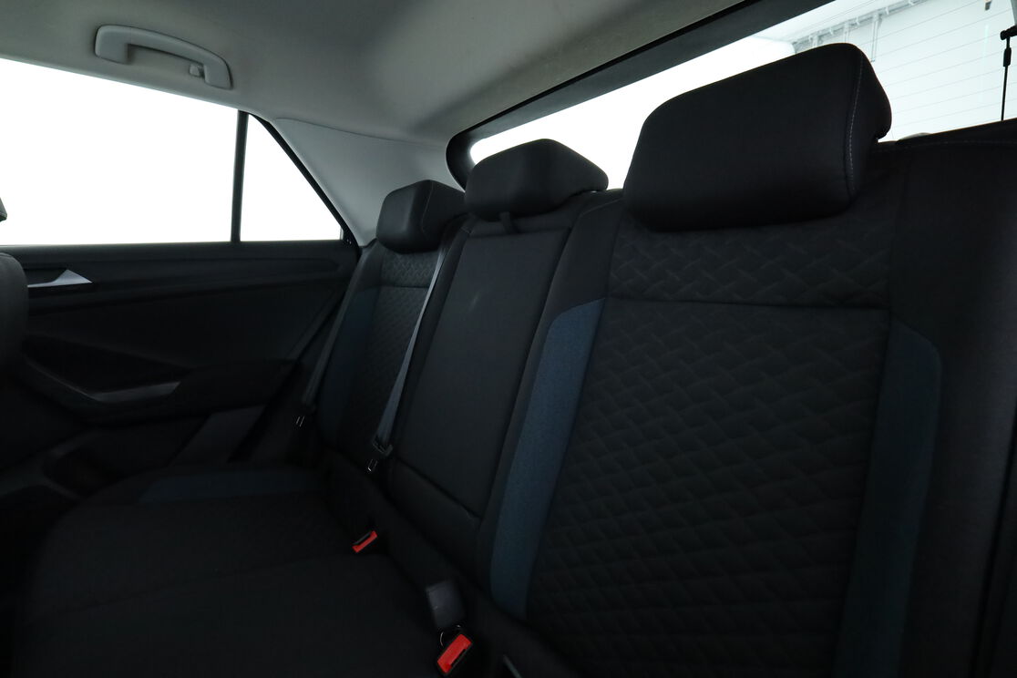 Intérieur sièges arrière depuis le côté conducteur
