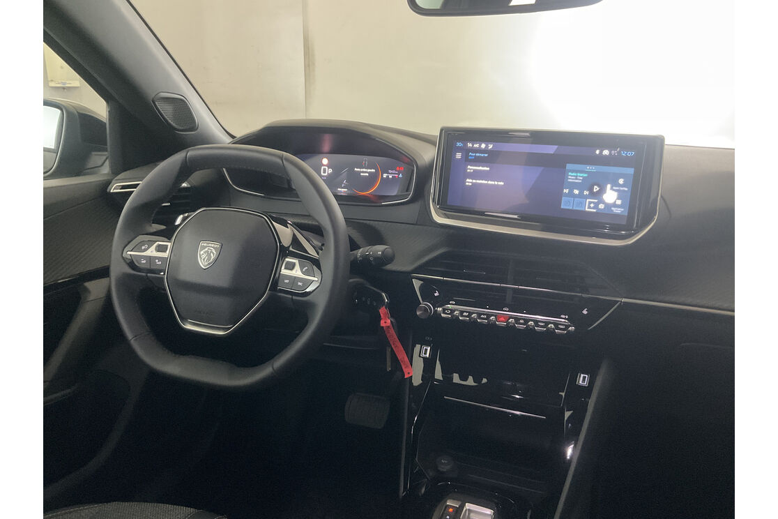 Interno lato guidatore, dal sedile posteriore