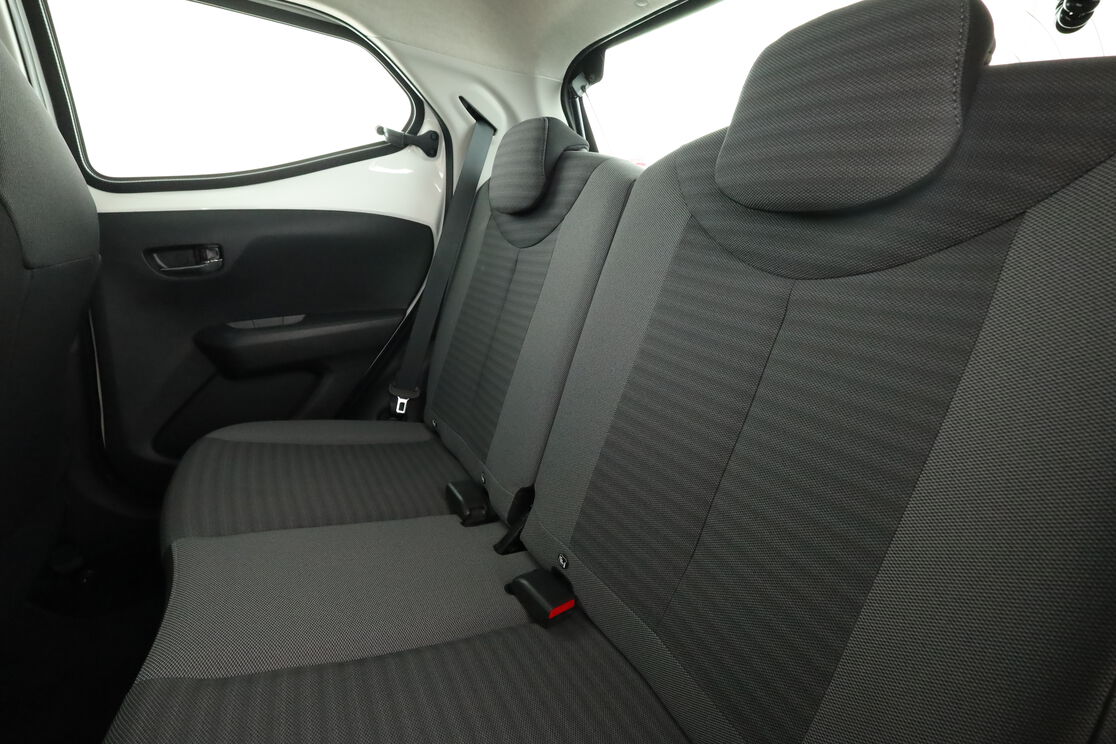 Intérieur sièges arrière depuis le côté conducteur