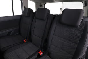 Interno sedili posteriori, dal lato guidatore