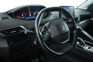 Intérieur côté conducteur 2