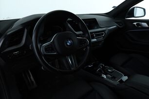 Intérieur côté conducteur 2