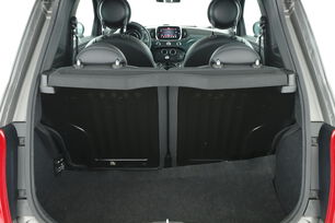 carDetails.imgAlt.interior.9