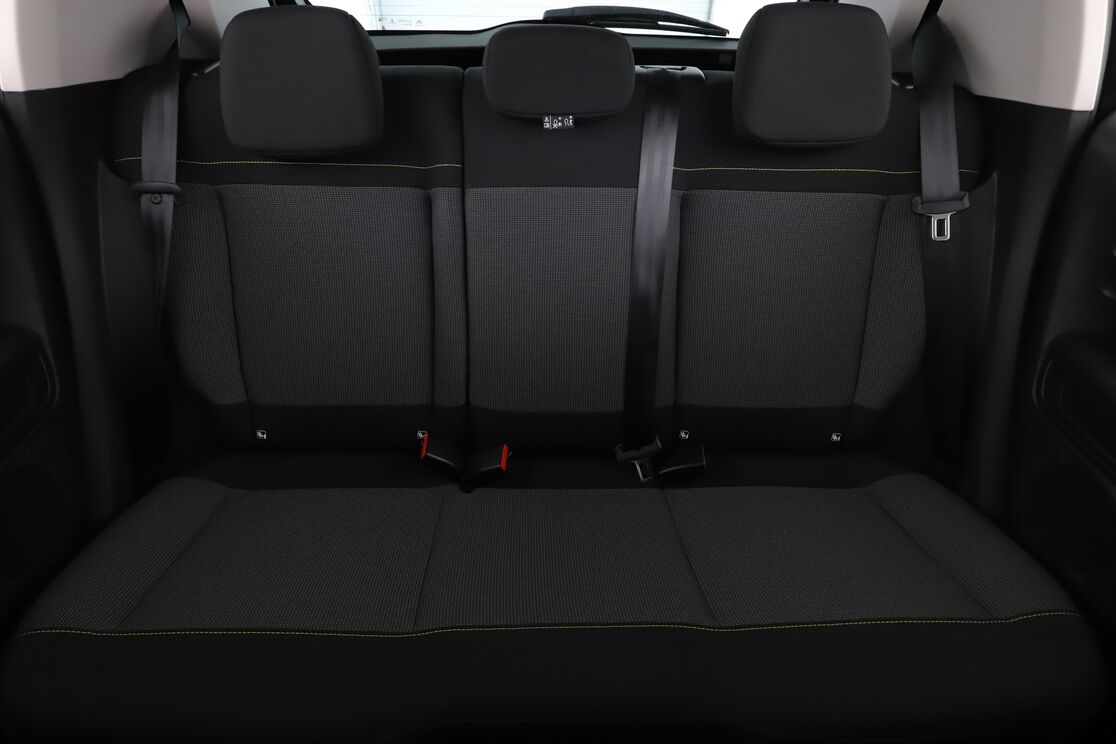 Interior asiento trasero