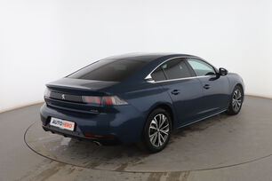 Exterior posterior derecho