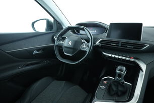 Intérieur côté conducteur depuis le siège arrière