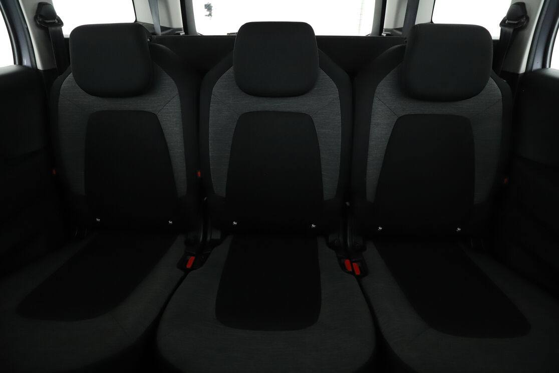 Interior asiento trasero