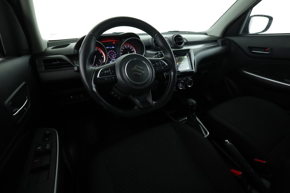 Intérieur côté conducteur 2