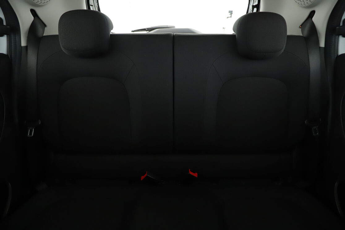 Innenraum Rücksitze Fahrerseite