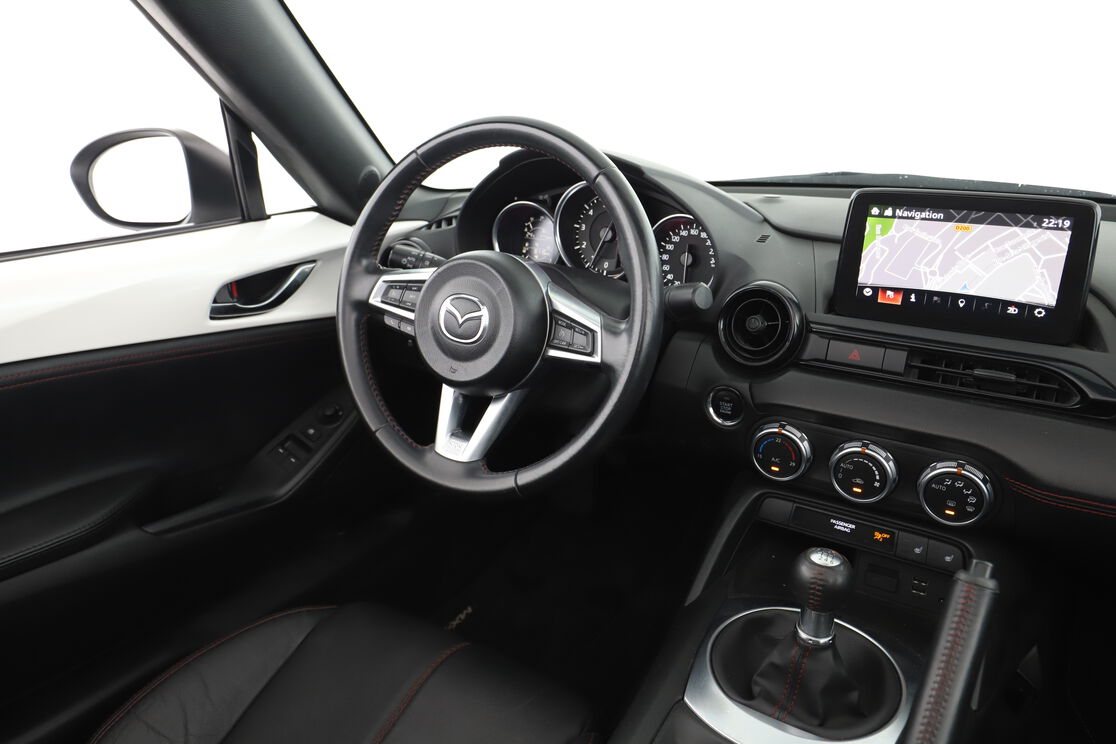 Intérieur côté conducteur depuis le siège arrière