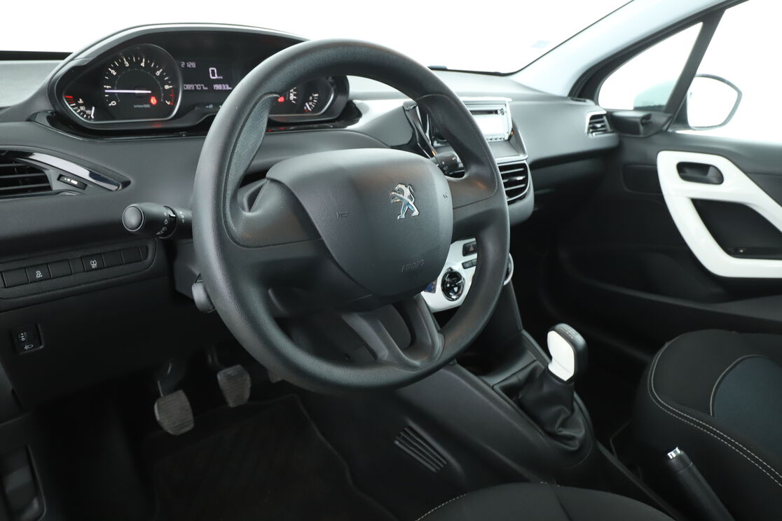 Intérieur côté conducteur 2