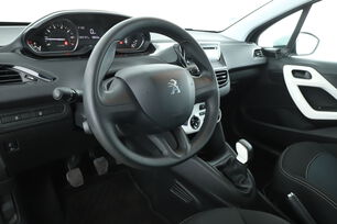 Intérieur côté conducteur 2