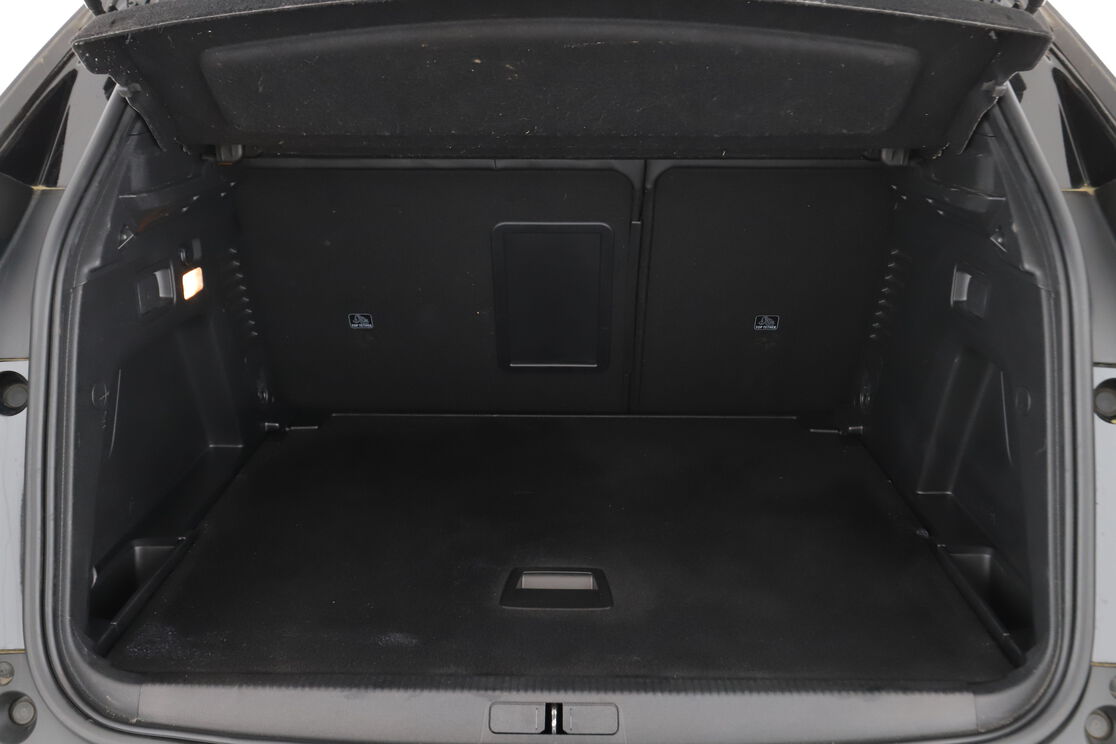 Intérieur coffre 2