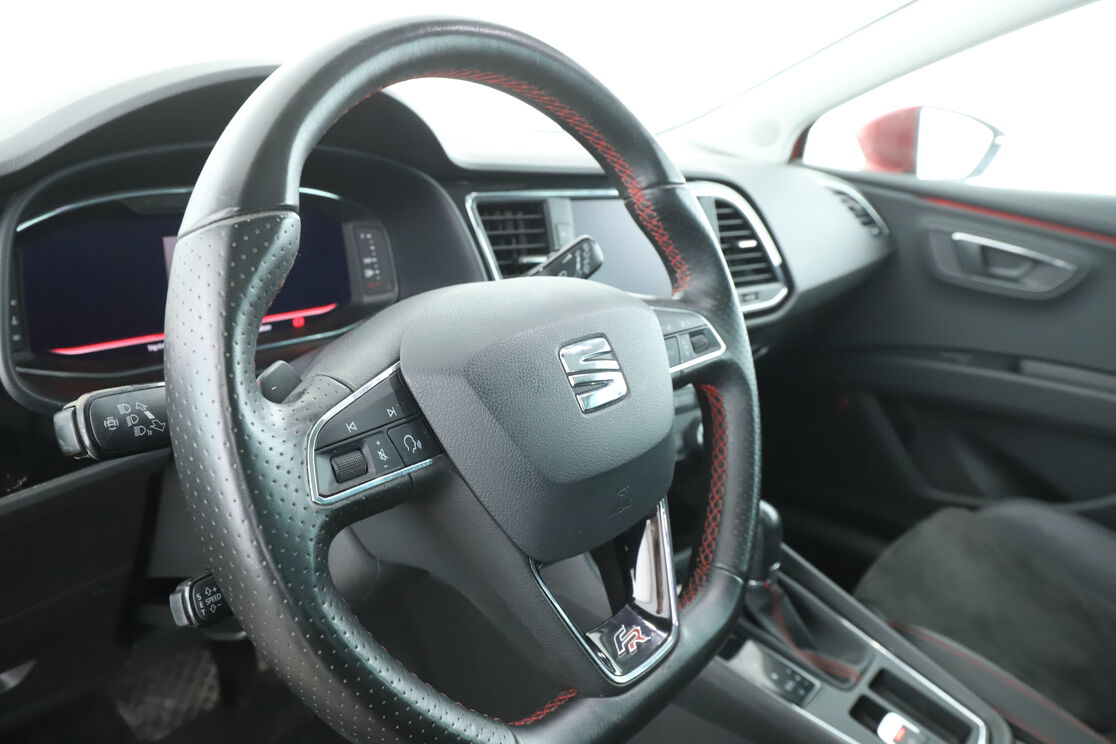 Intérieur côté conducteur 2