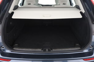 carDetails.imgAlt.interior.10