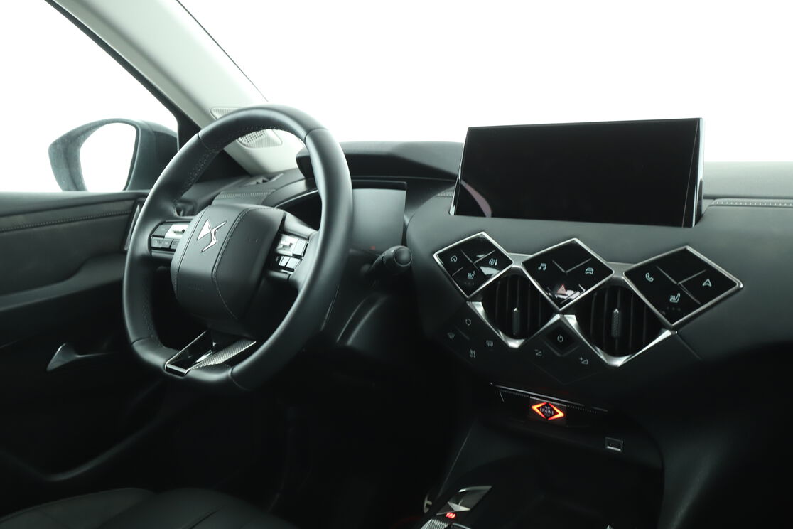 Intérieur côté conducteur depuis le siège arrière