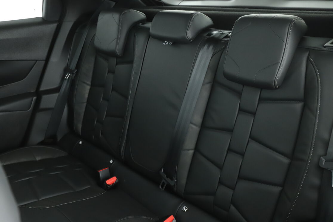 Intérieur sièges arrière depuis le côté conducteur