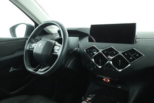 Intérieur côté conducteur depuis le siège arrière