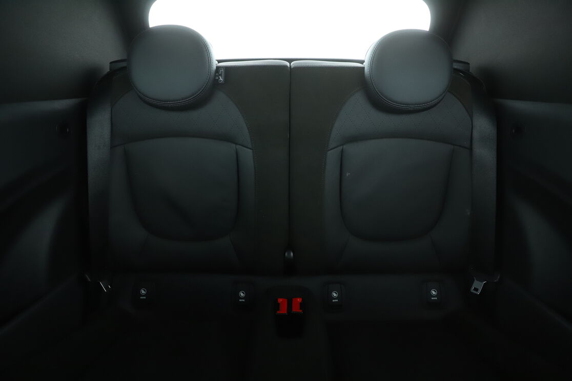 Innenraum Rücksitze Fahrerseite