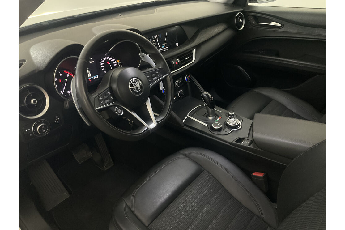 Interno lato guidatore 2