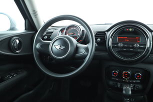 Intérieur côté conducteur depuis le siège arrière