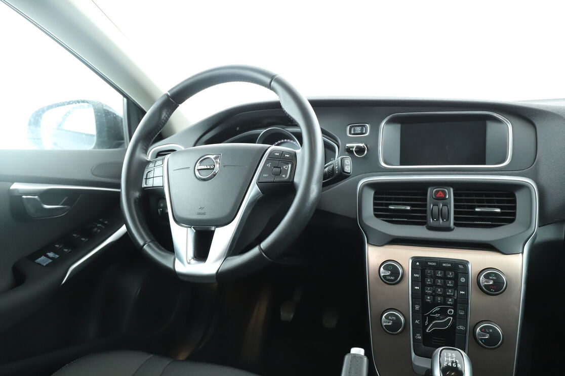 Intérieur côté conducteur depuis le siège arrière