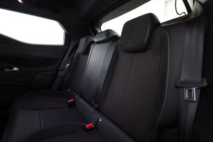 Intérieur sièges arrière depuis le côté conducteur