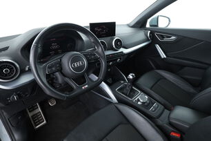 Intérieur côté conducteur 2