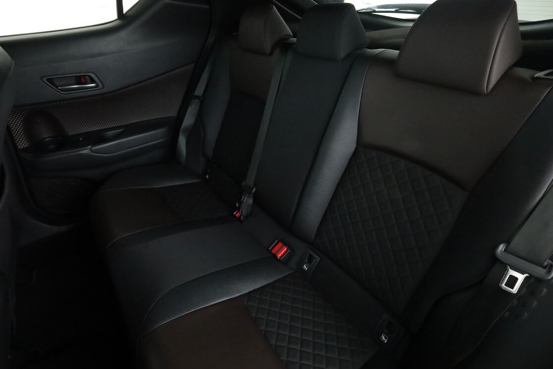 Intérieur sièges arrière depuis le côté conducteur