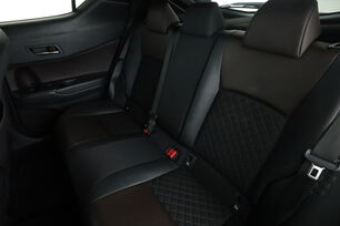 Intérieur sièges arrière depuis le côté conducteur