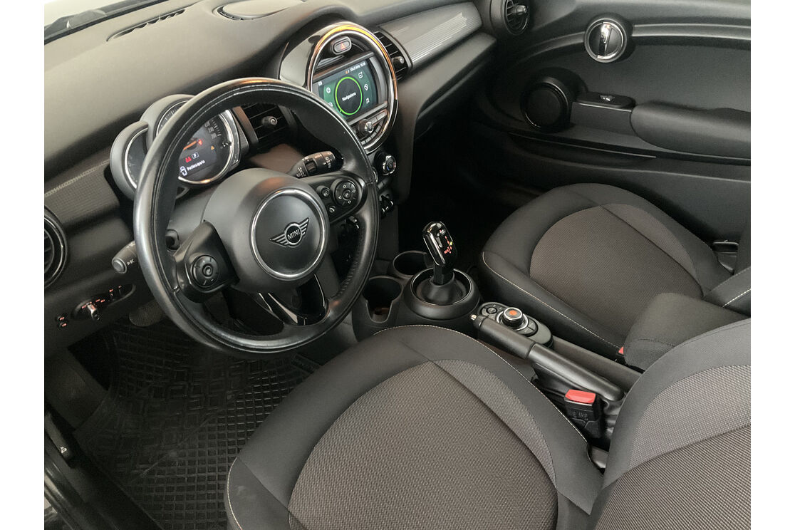 Interno lato guidatore 2