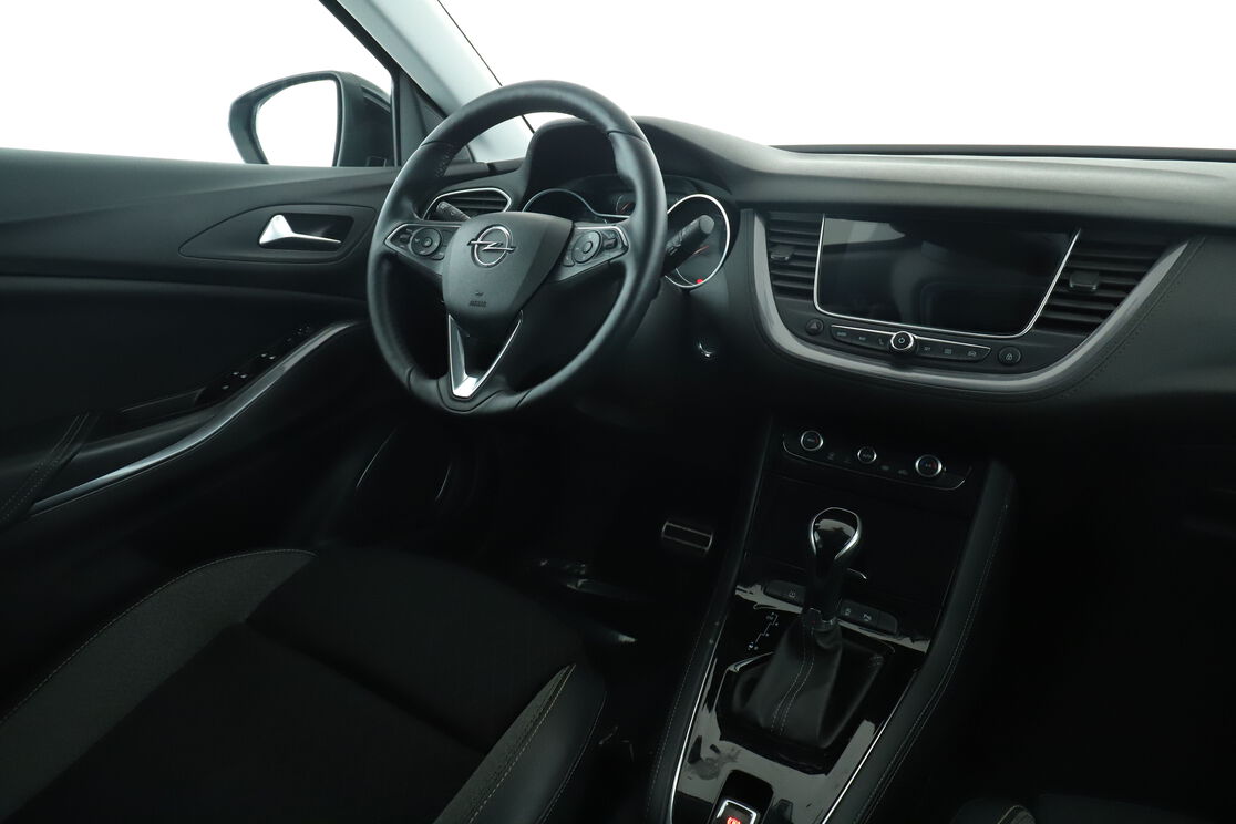 Interno lato guidatore, dal sedile posteriore