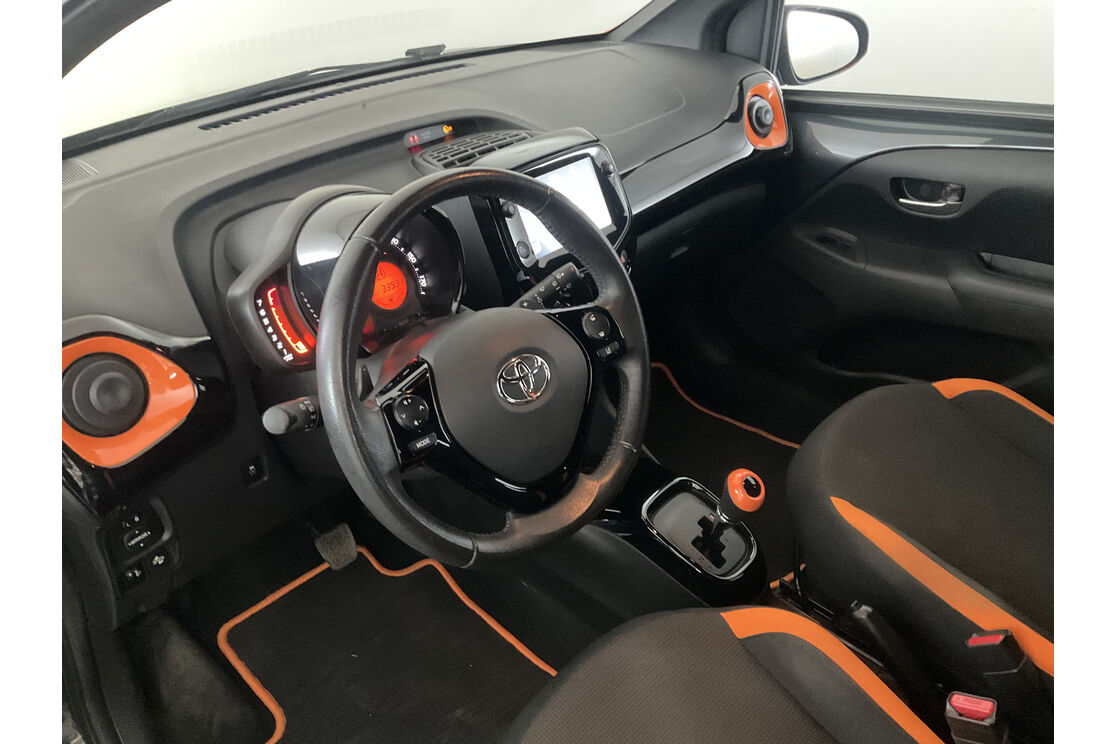 Interno lato guidatore 2