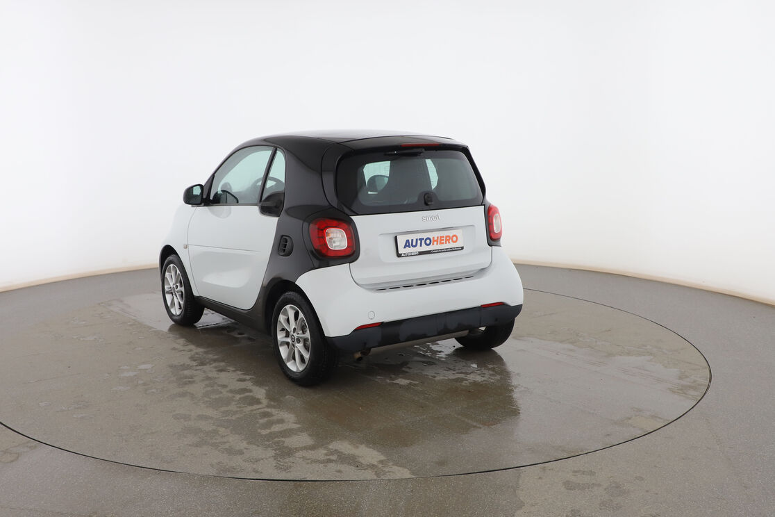 Exterior trasero izquierdo