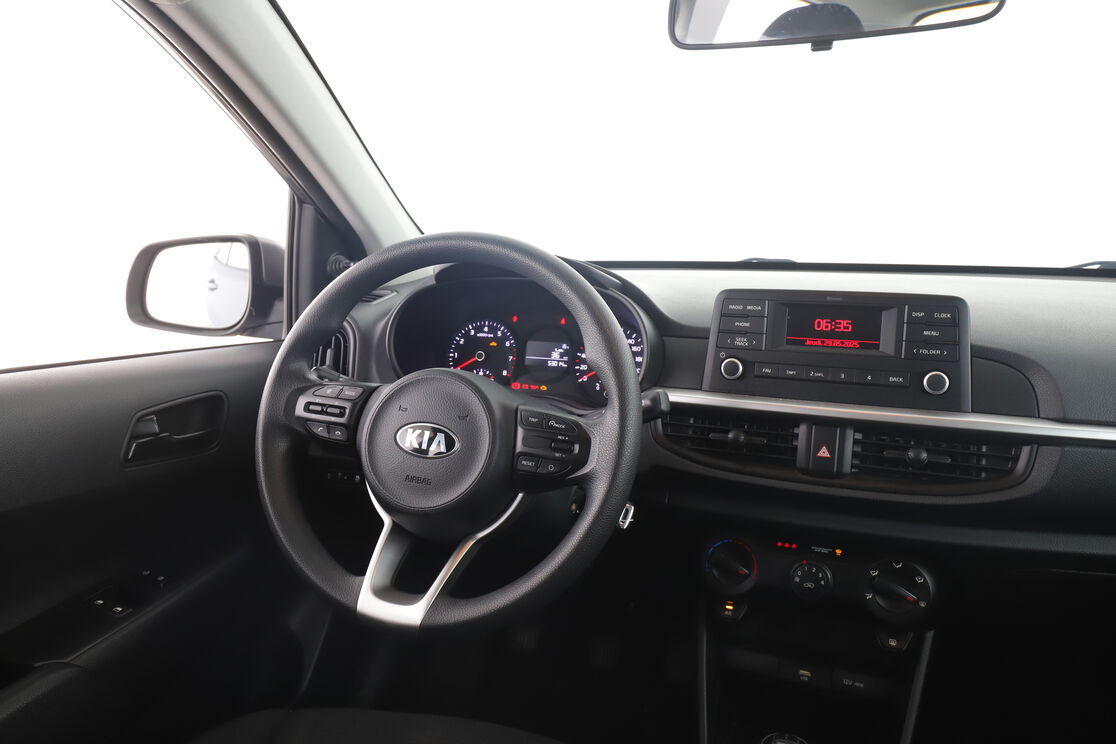 Intérieur côté conducteur depuis le siège arrière