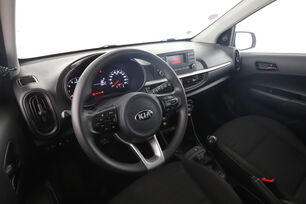 Intérieur côté conducteur 2
