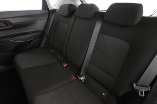 Interno sedili posteriori, dal lato guidatore