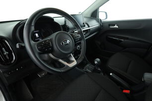 Intérieur côté conducteur 2