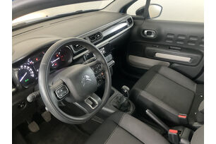 Interno lato guidatore 2