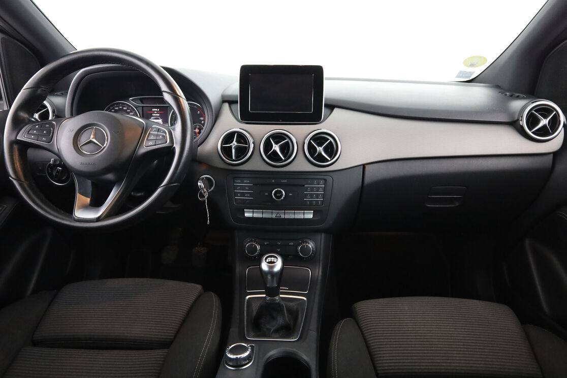 Intérieur côté conducteur depuis le siège arrière