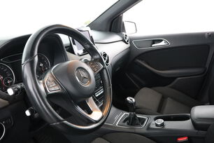 Intérieur côté conducteur 2