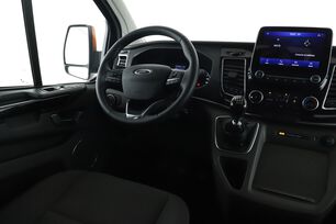 Interior lado del conductor desde el asiento trasero
