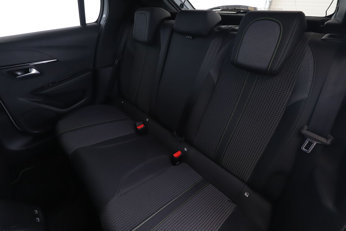 Intérieur sièges arrière depuis le côté conducteur