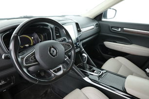 Intérieur côté conducteur 2