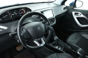 Intérieur côté conducteur 2