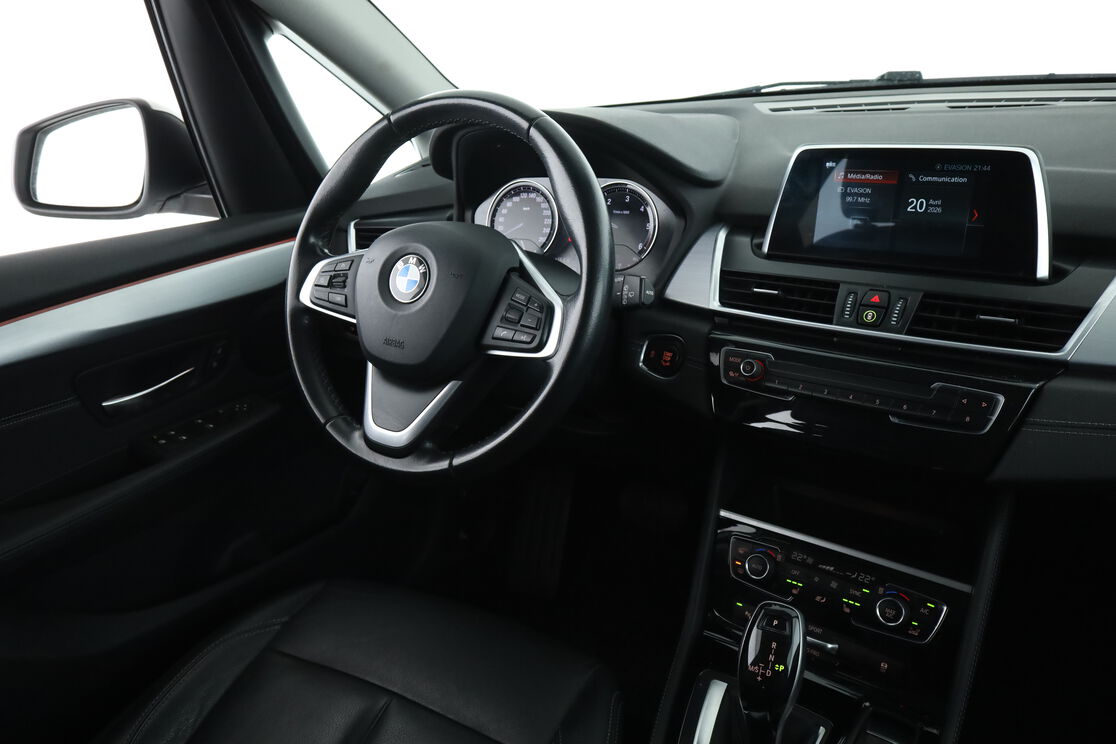 Intérieur côté conducteur depuis le siège arrière