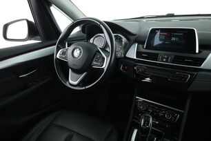 Intérieur côté conducteur depuis le siège arrière