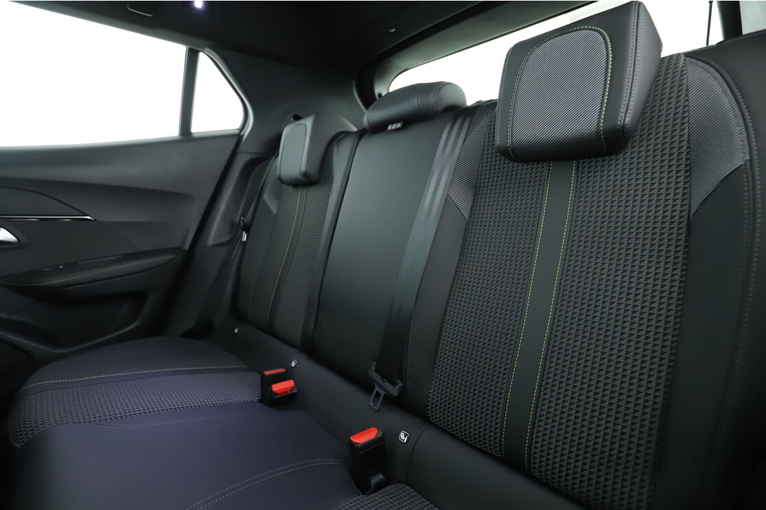 Intérieur sièges arrière depuis le côté conducteur