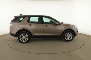 Extérieur côté droit